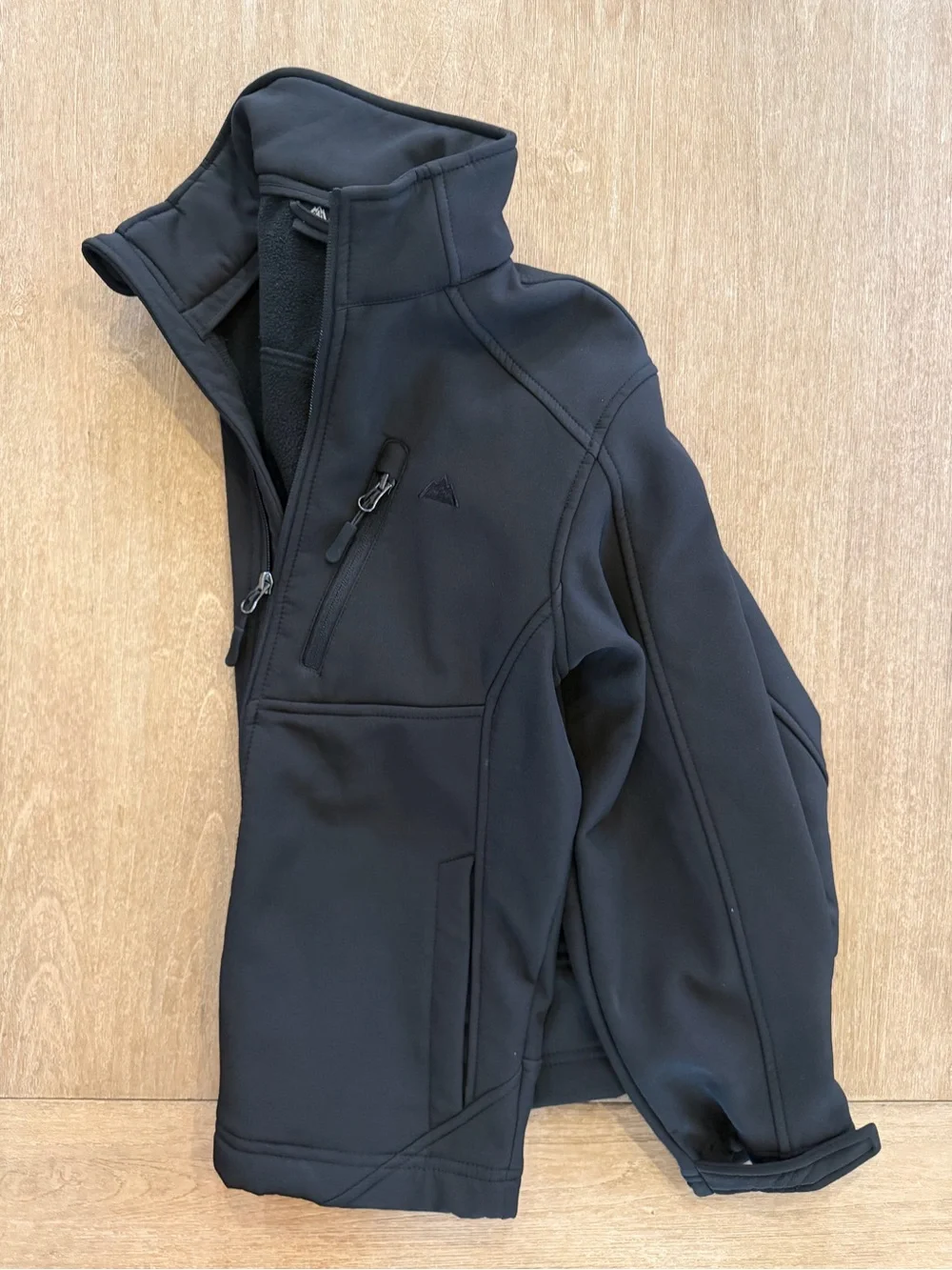 Snozu Performance Kids Black Fleece-Lined Softshell Jacket Size S (8)